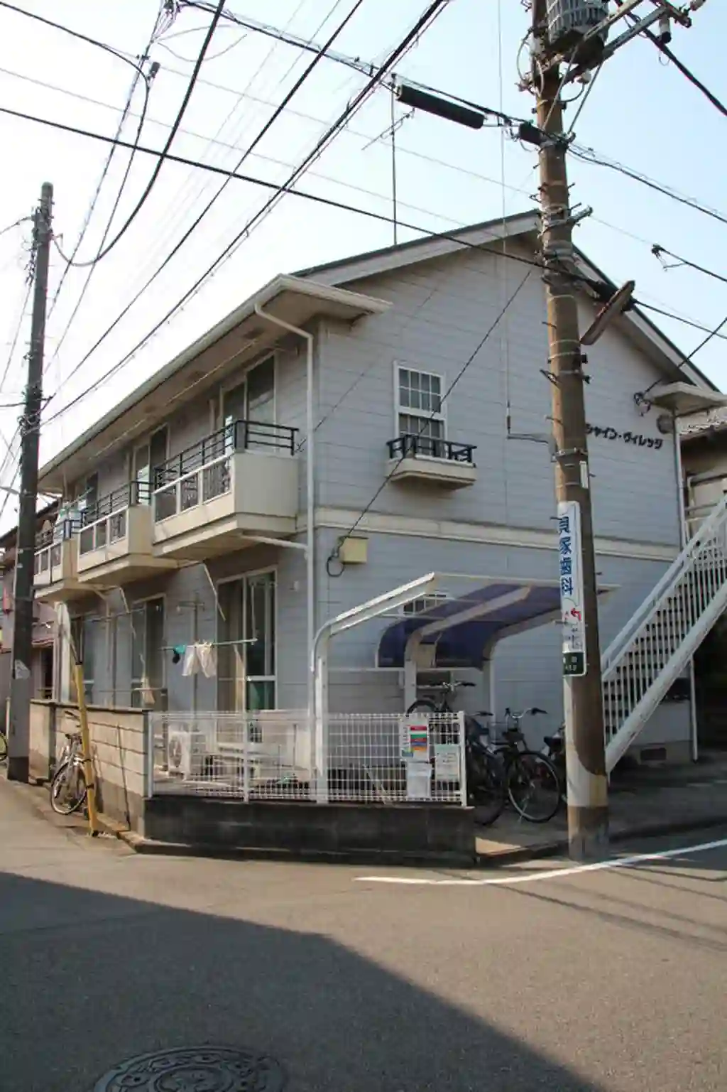 シャイン・ヴィレッジ 外観